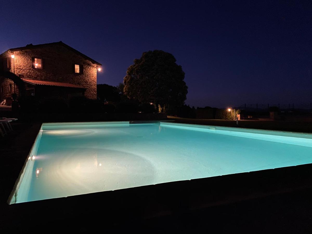 La Luna Di Mezzanotte Fratta Todina Luaran gambar